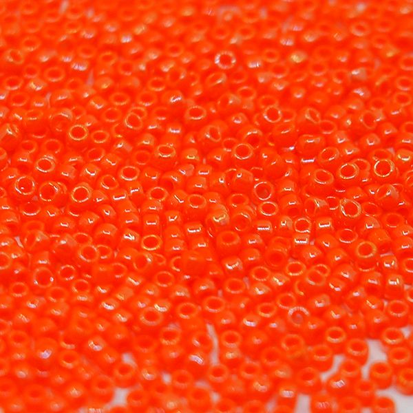 Бисер круглый 15/0 #0129 Непрозрачный глянцевый, тыква