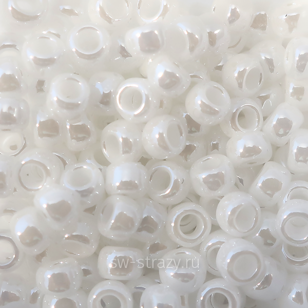 Бисер круглый 15/0 #0121 Непрозрачный глянцевый, белый
